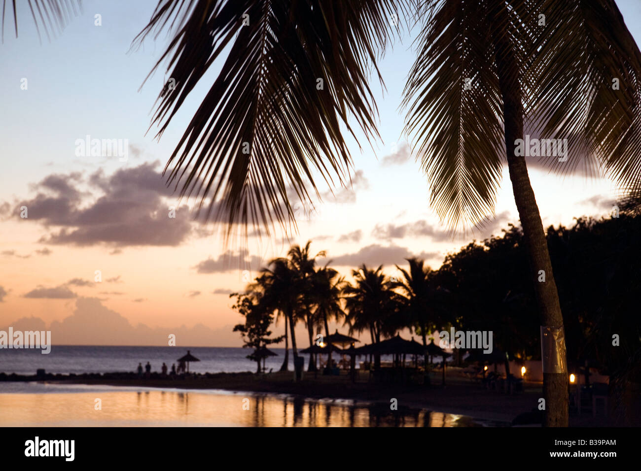 Tramonto sulla spiaggia, Windjammer Landing, St Lucia, 'West Indies' Foto Stock