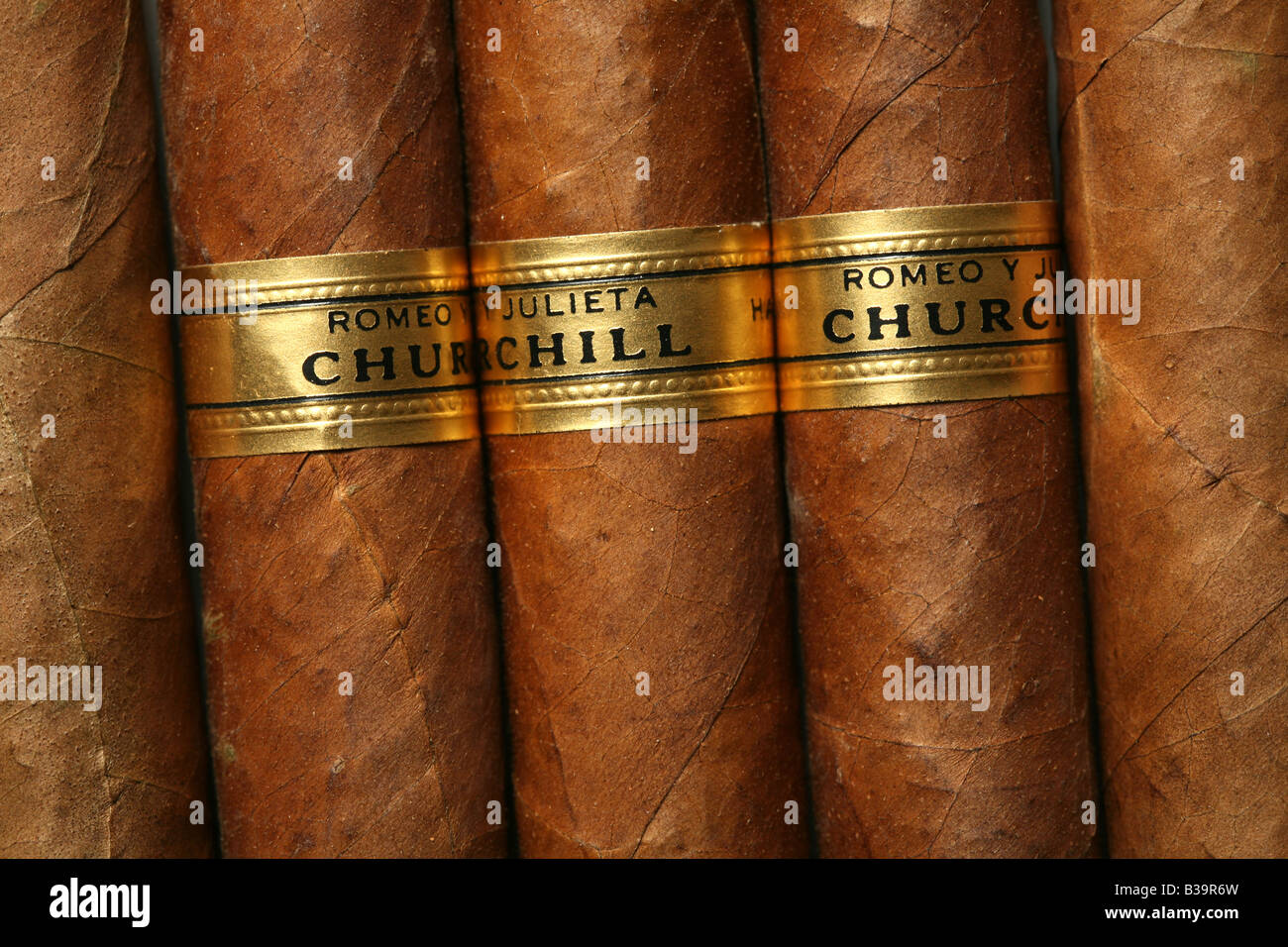 Famoso sigari cubani Romeo y Julieta (Romeo e Giulietta) Churchill dimensioni Foto Stock