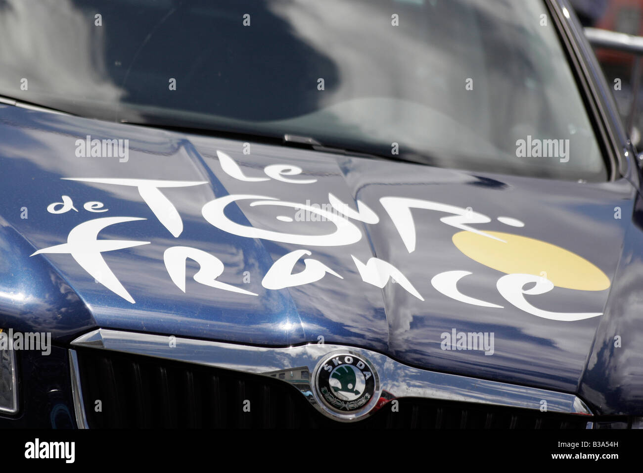 Tour de France logo su un auto a Cholet nel 2008 Foto Stock