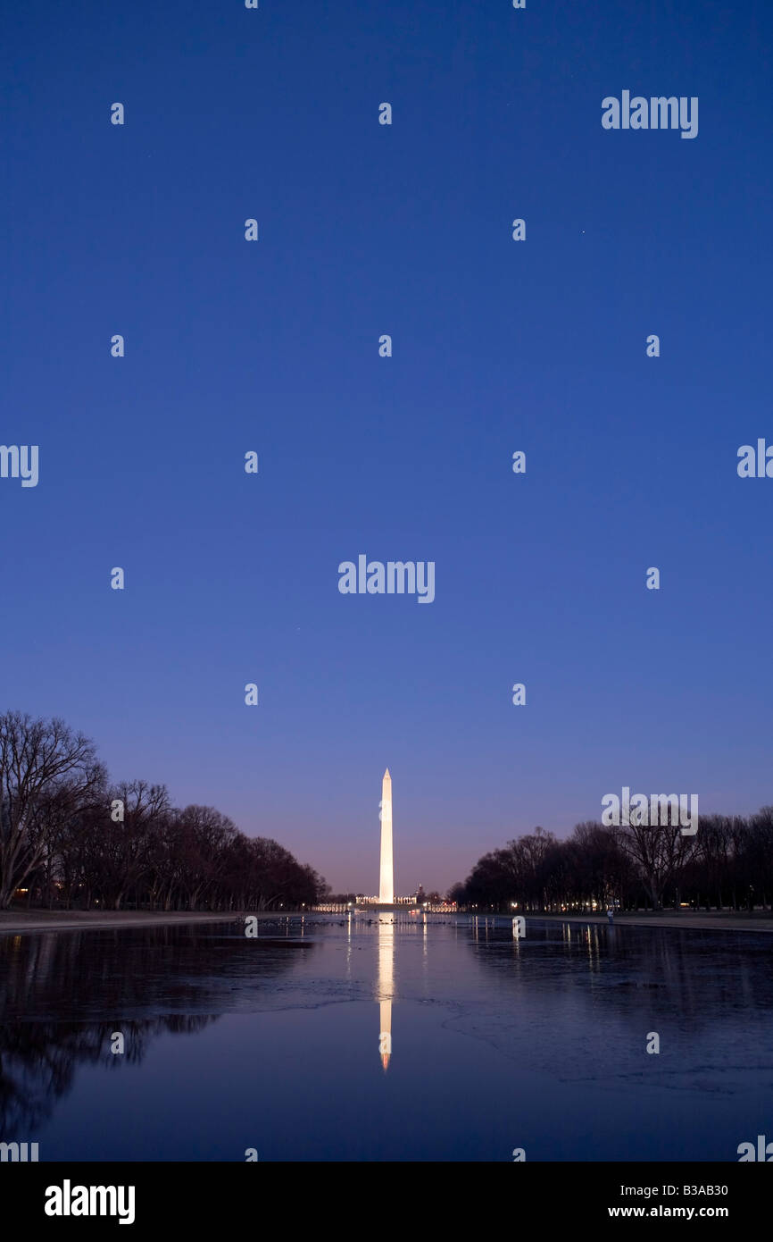 National Mall e il Monumento a Washington al tramonto, Washington DC, Stati Uniti d'America Foto Stock