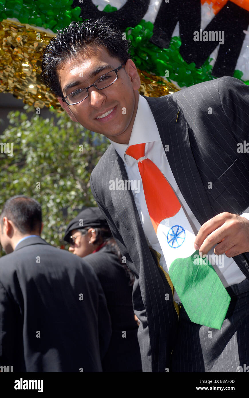 Indian americani dalla tri stato area intorno a New York nel Indian Independence Day Parade su Madison Ave Foto Stock