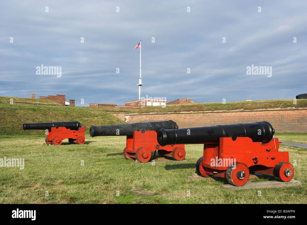 Centro storico di pezzi di artiglieria a Fort McHenry National Monument a Baltimora, Maryland. Foto Stock