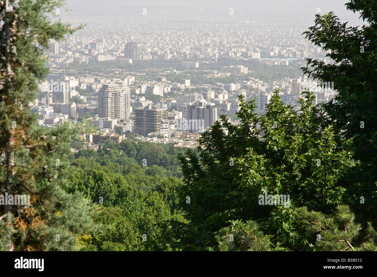 Paesaggio urbano vista dal Parco Jamshidiyeh a Teheran in Iran Foto Stock