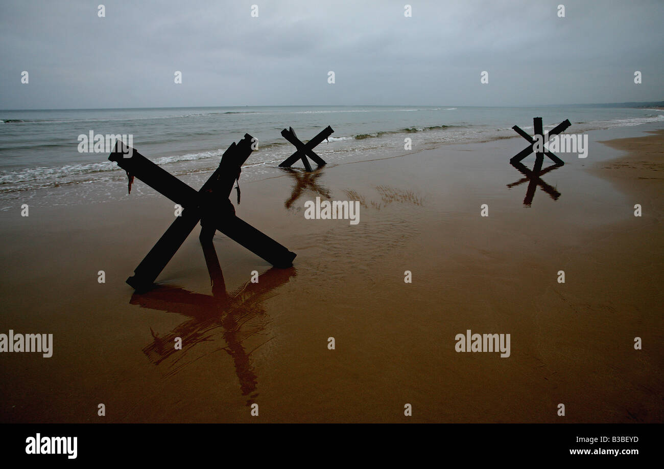 Tedesco serbatoio trappole Ricci sulla spiaggia di Omaha sito del famoso D-Day invasione Normandia Francia Foto Stock