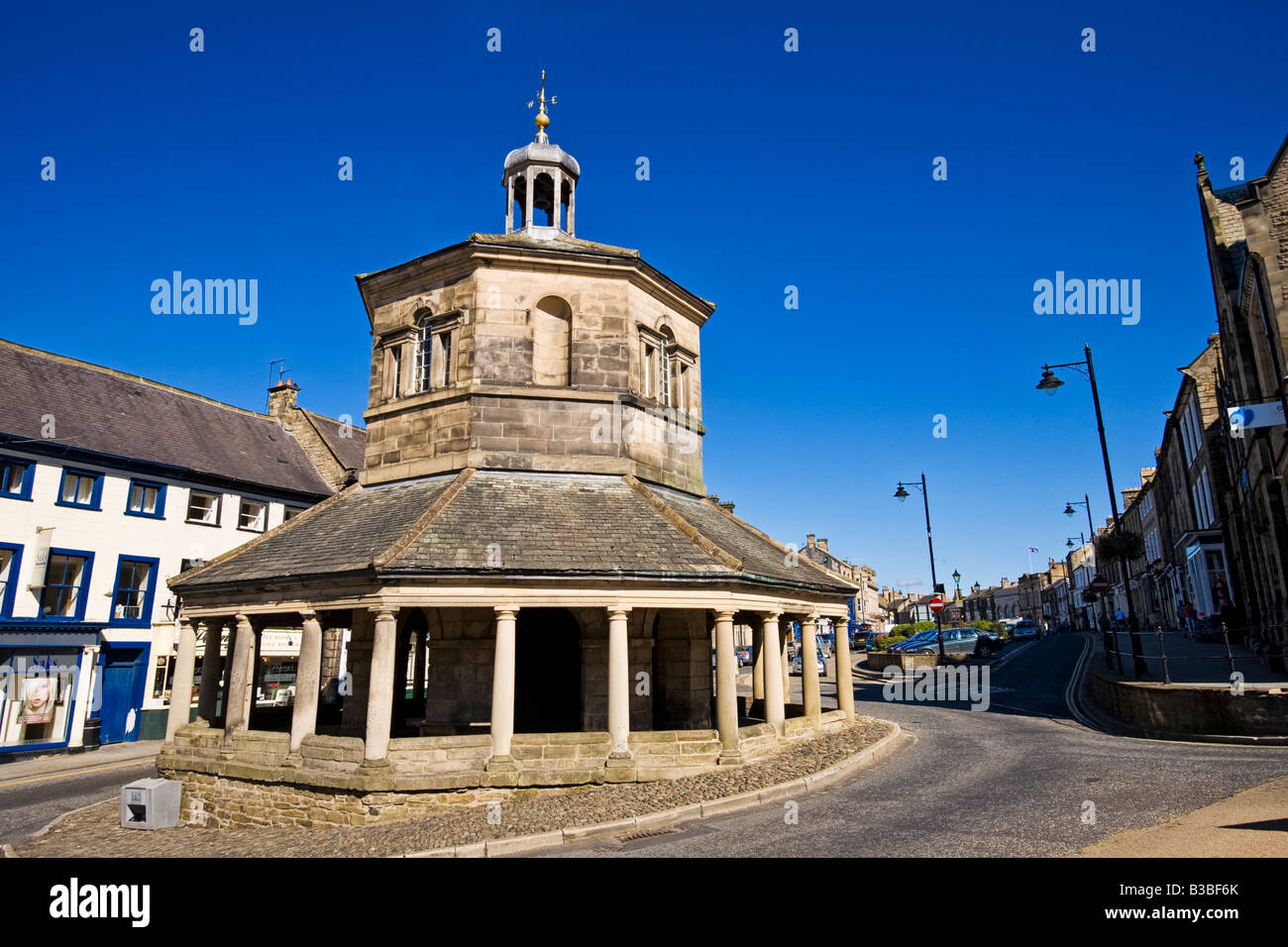 Il mercato vecchio croce in Barnard Castle, nella contea di Durham, England, Regno Unito Foto Stock