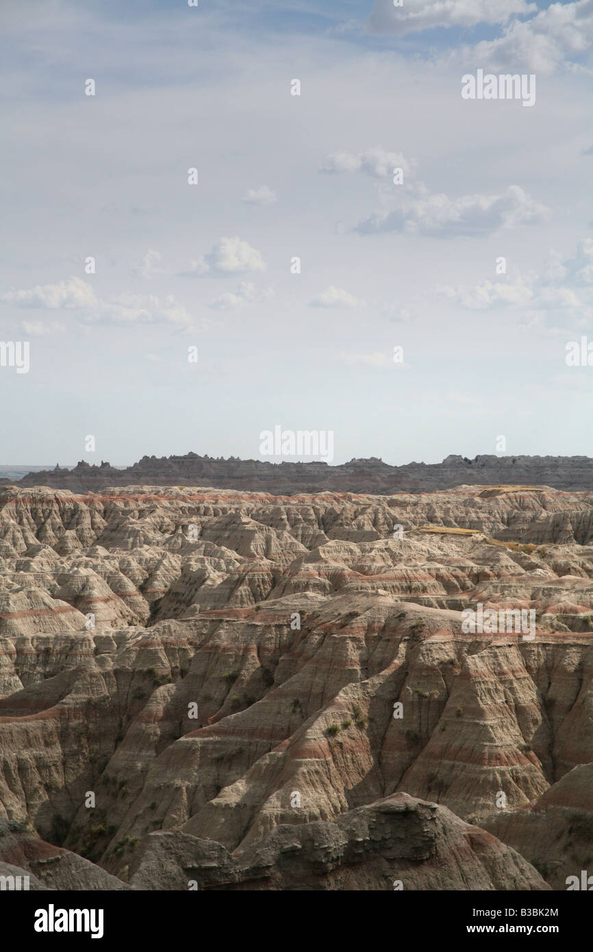 Una vista del Badlands Dakota del sud in estate che mostra un paesaggio stark come risultato di erosione. Foto Stock