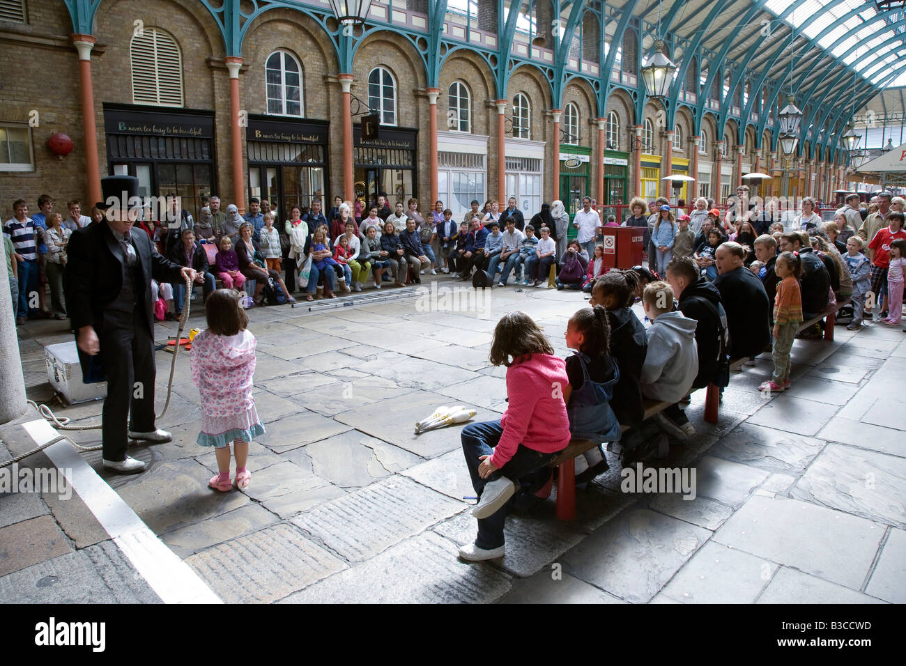 Street intrattenitore Covent Garden di Londra Foto Stock