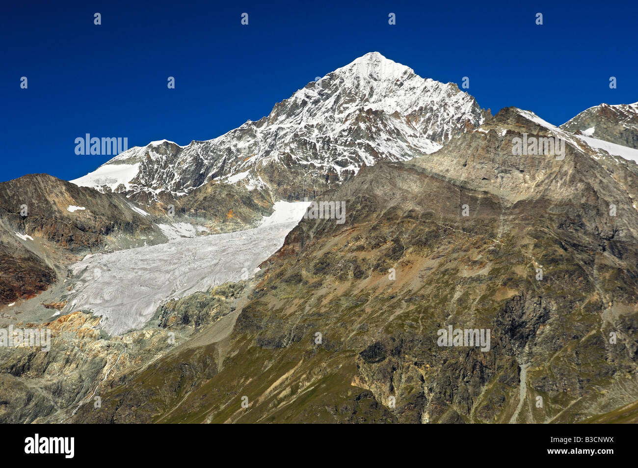 Massiccio del Monte Dent Blanche, Zermatt, Vallese, Svizzera Foto Stock