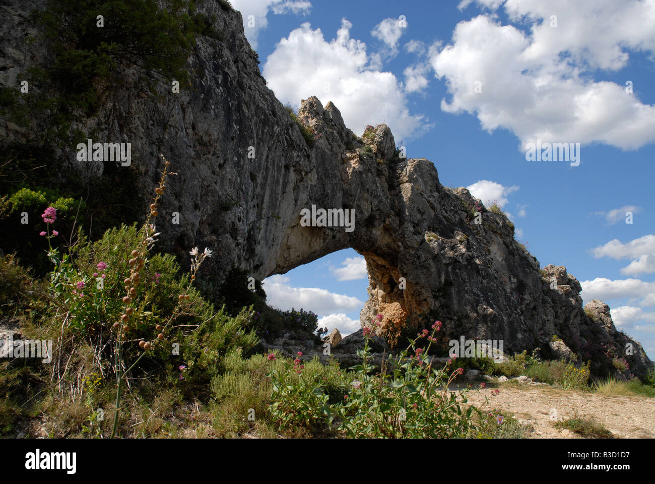 Forada Arch Rock, Sierra de la Forada, Provincia di Alicante, Comunidad Valenciana, Spagna Foto Stock