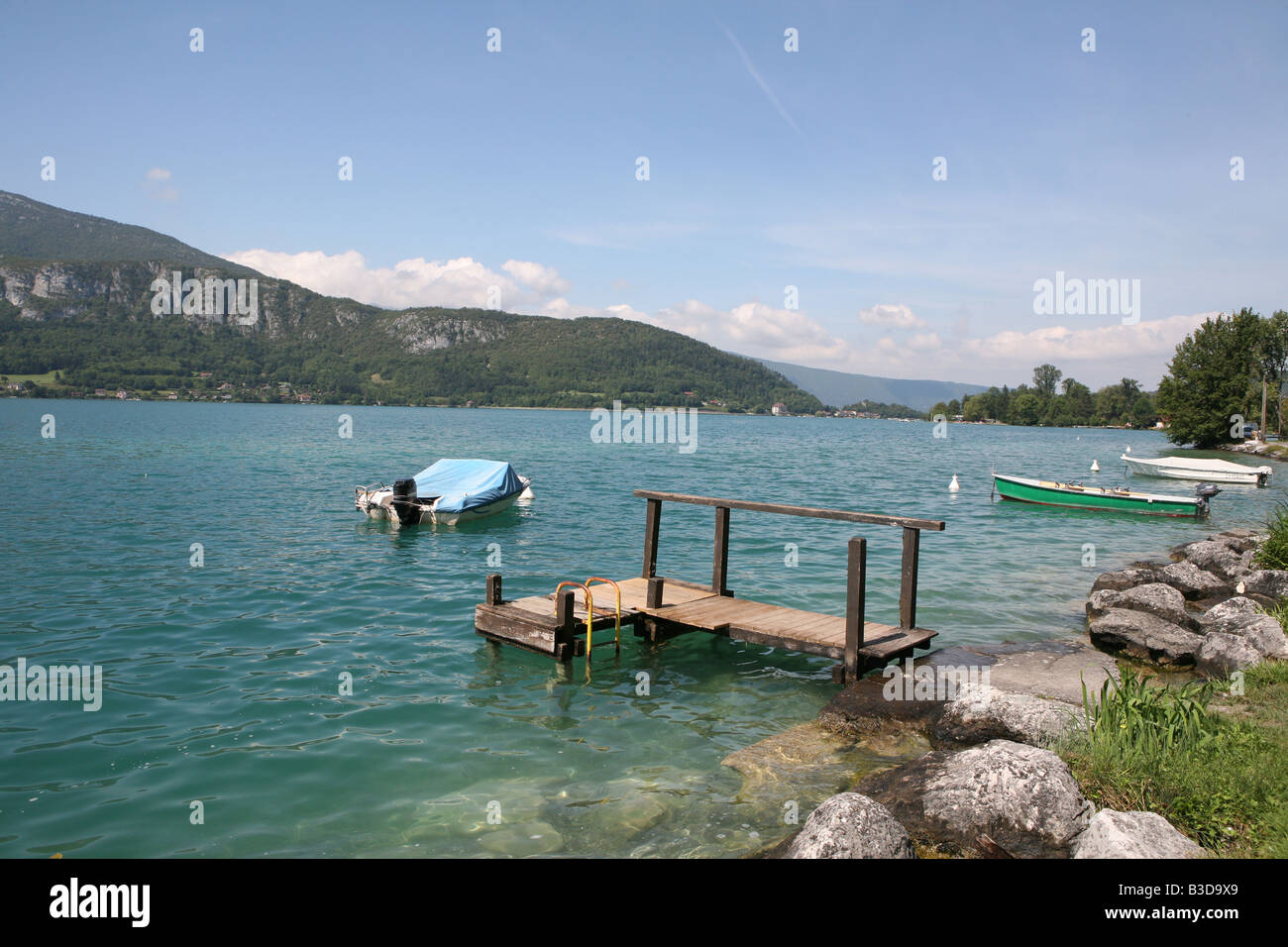 Lac Annecy Lago Di Annecy Francia Svizzera Europa Foto Stock Alamy
