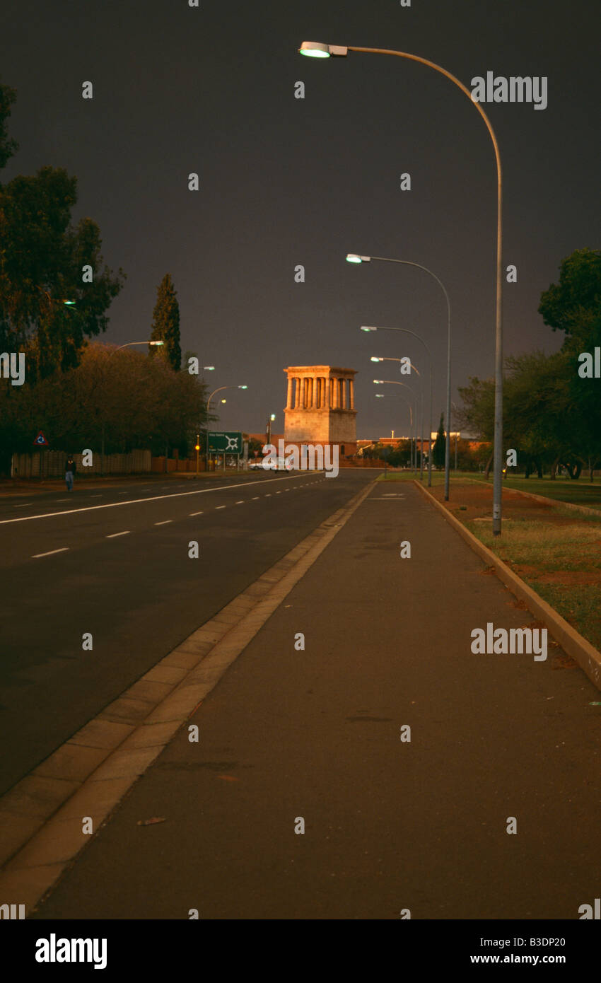 Strada che conduce al onorato morti Memorial a Kimberley, Sud Africa. Foto Stock