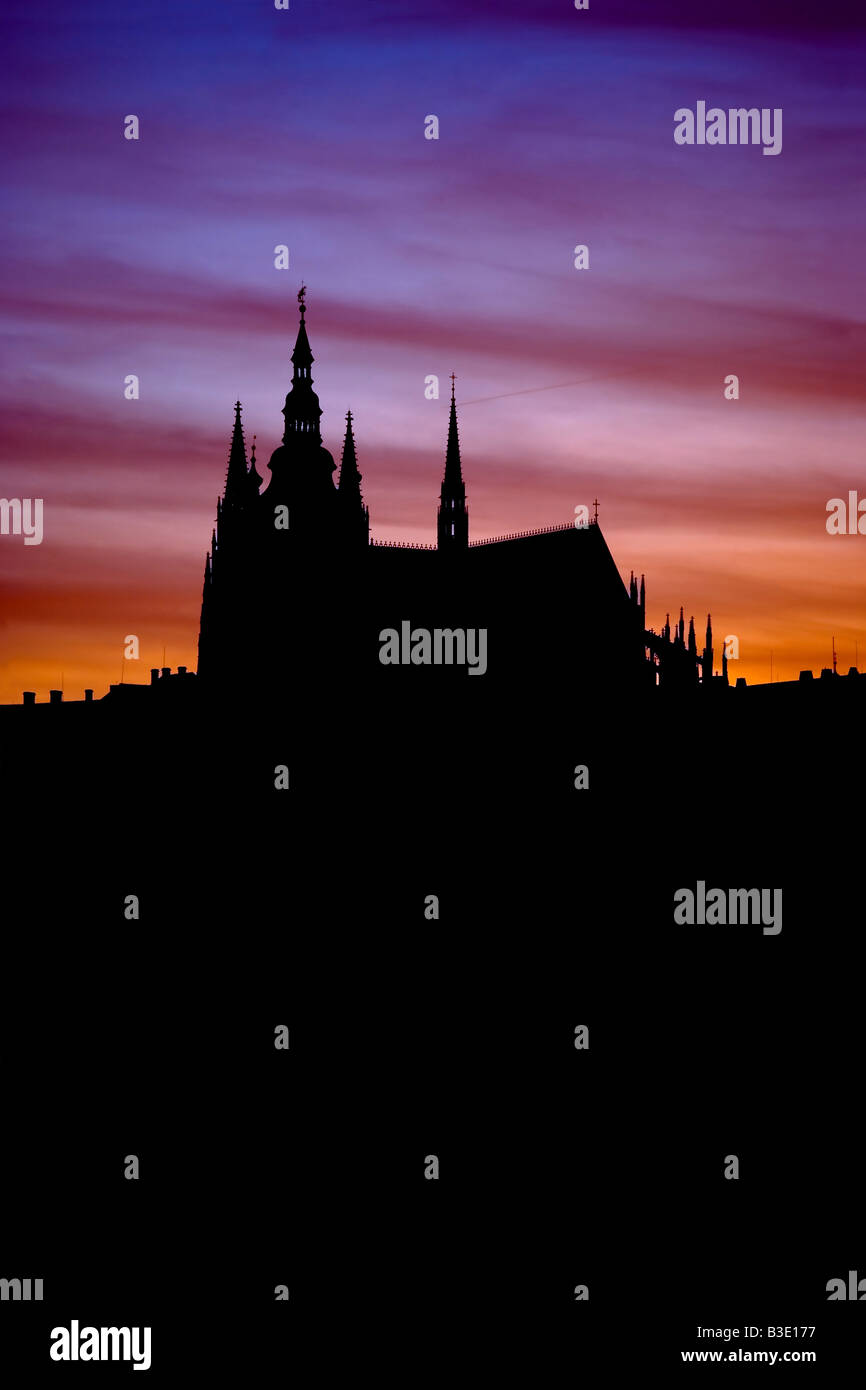 Cattedrale di San Vito - Castello di Praga - Hradcany al crepuscolo Foto Stock