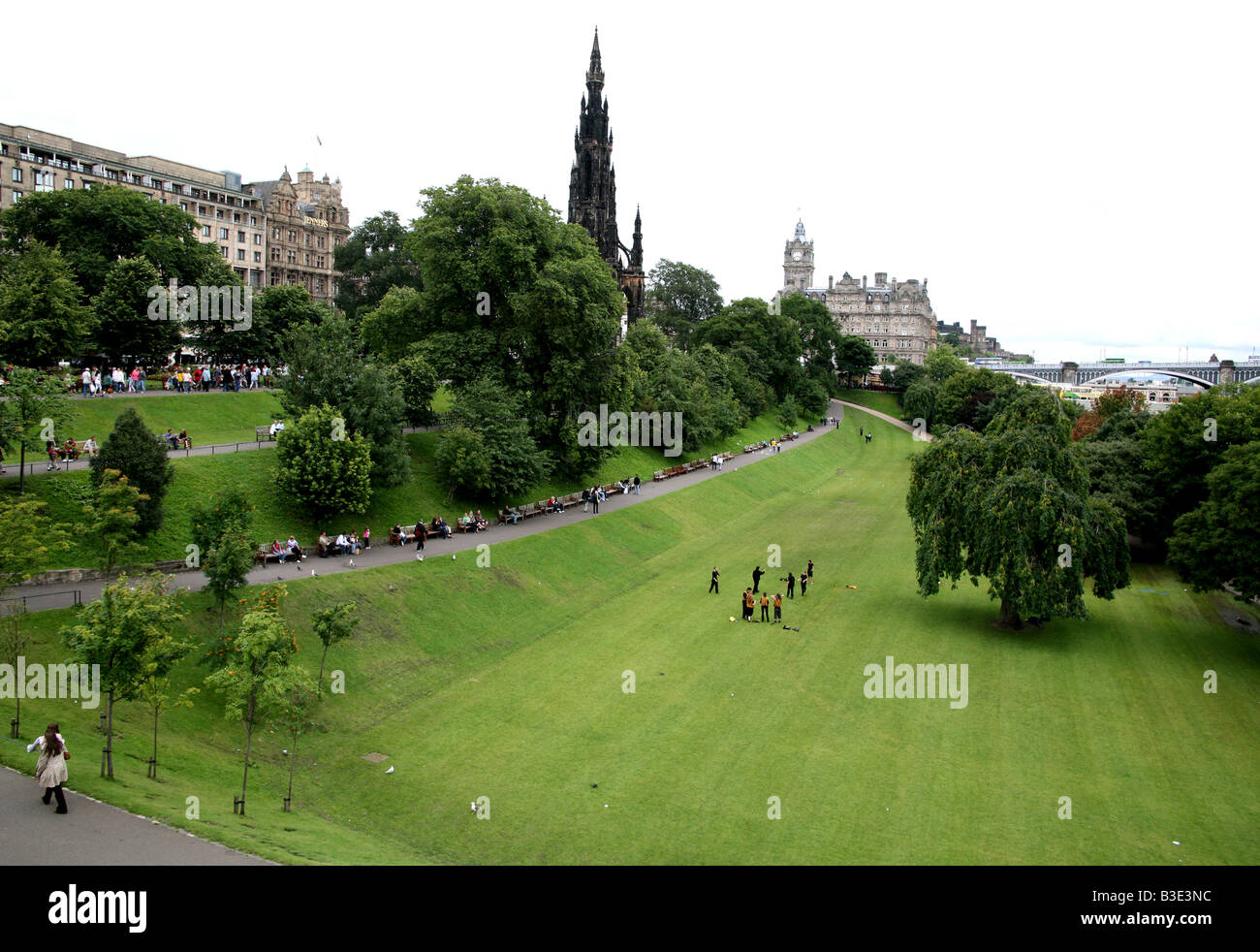 Princes Street Gardens visto dal tumulo, Edimburgo Foto Stock