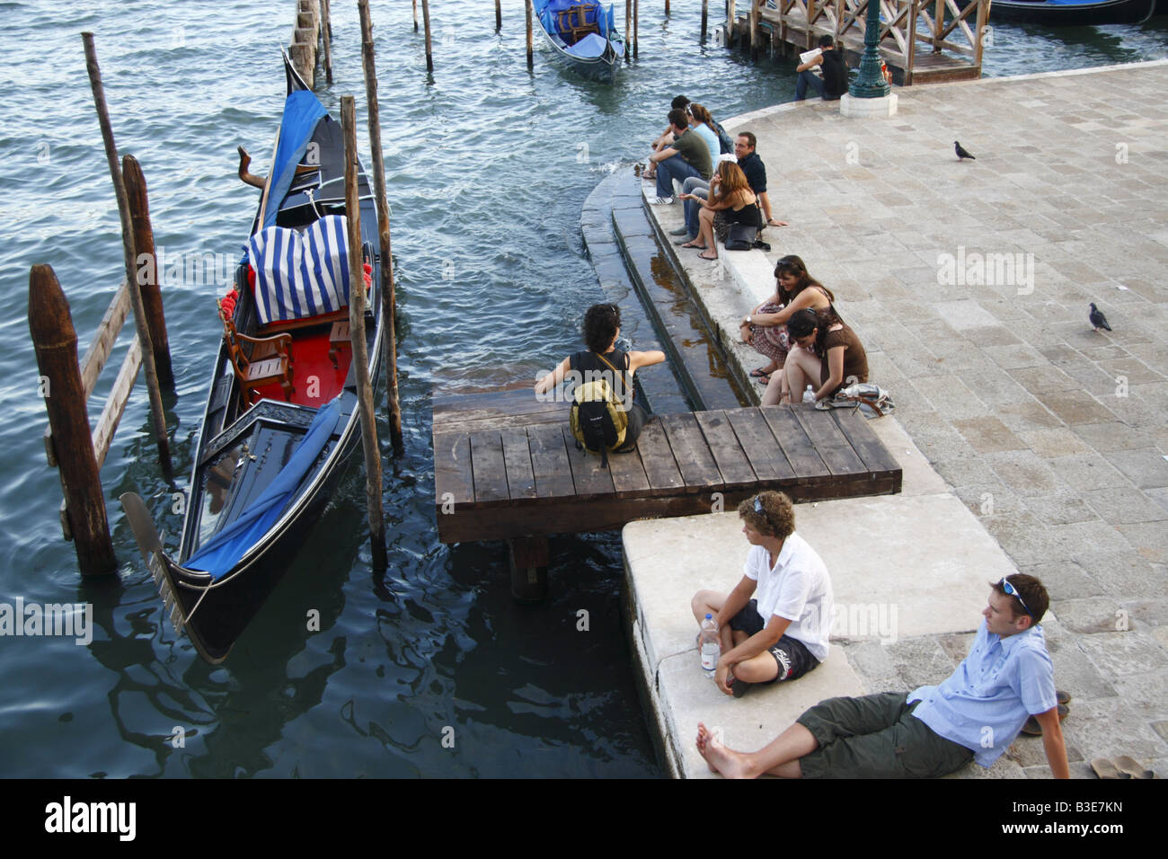 Giovani viaggiatori in Venezia Foto Stock