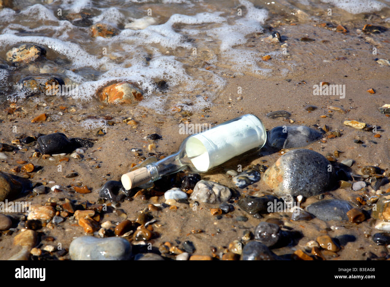 Un messaggio in bottiglia. Foto Stock