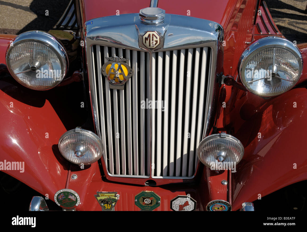 Red MG-TD, 1946 circa presso antique car show. Foto Stock
