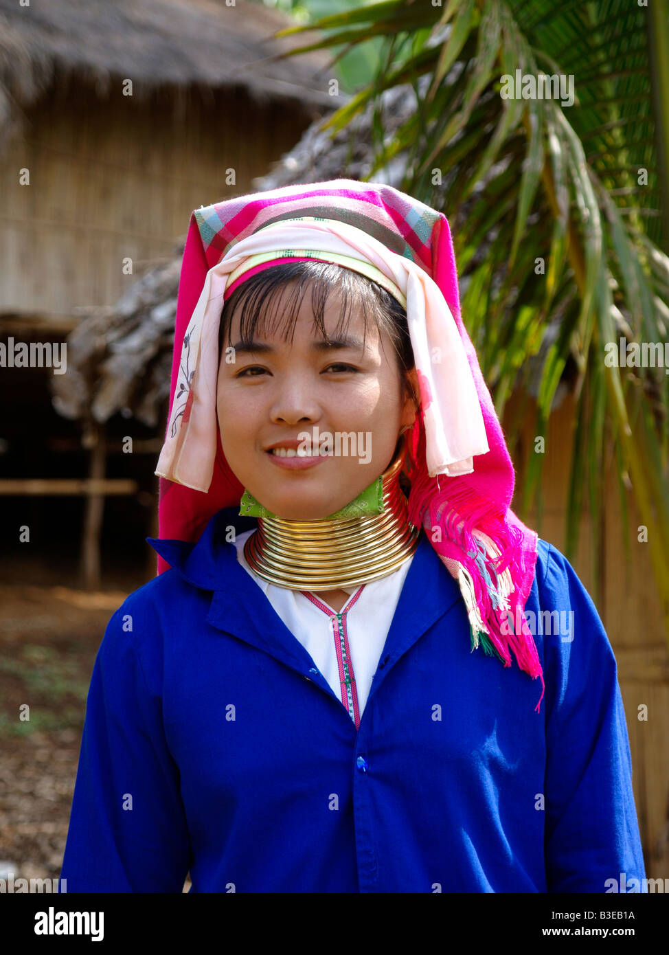 Thailandia Chiang Rai, Langhals Frau, lungo collo donna Foto Stock