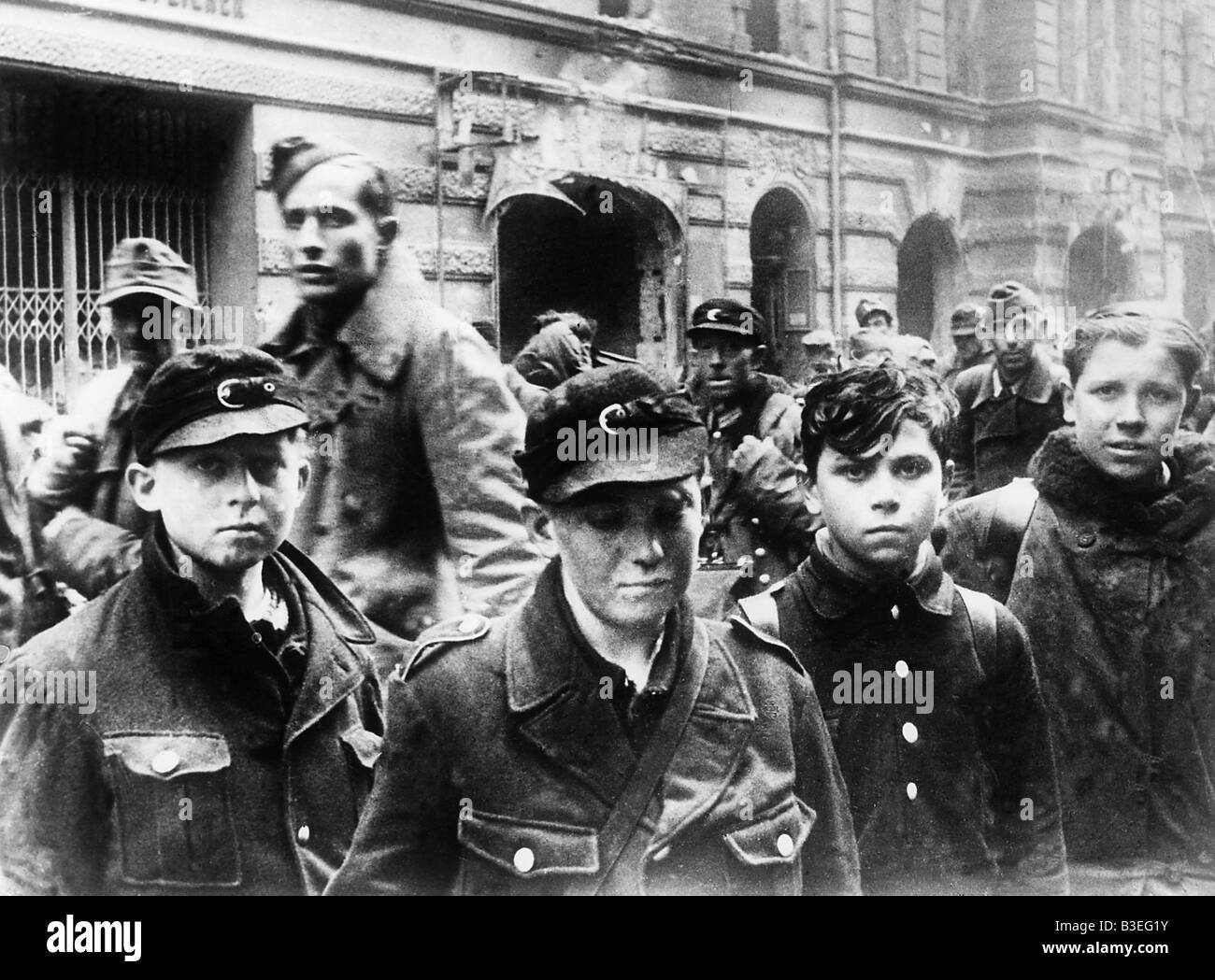 Sconfitti i soldati tedeschi Berlino// 1945 Foto Stock