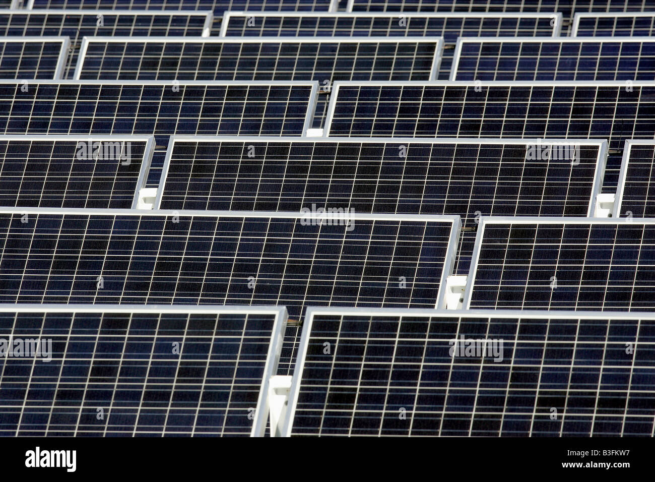 Pannelli solari alla generazione di elettricità solar array Brockton in Massachusetts Foto Stock