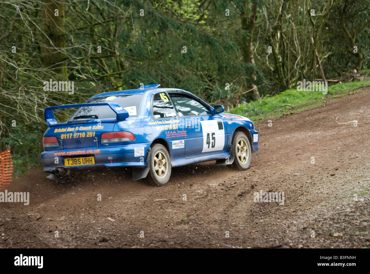 Subaru WRC rally car scorrimento della via Foto Stock