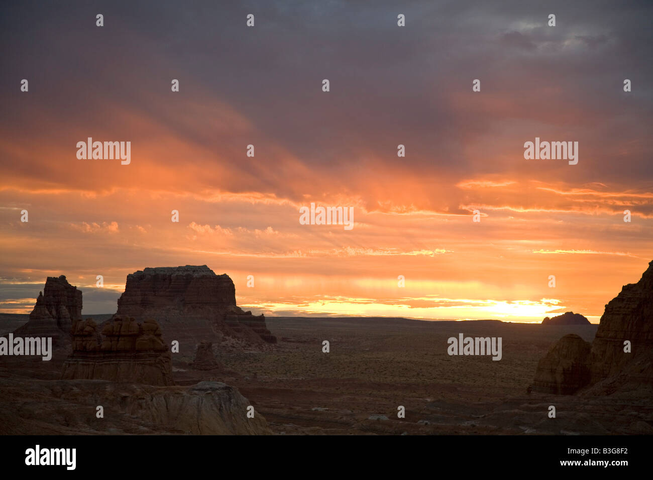 Green River Utah Sunrise nel deserto presso il parco statale Goblin Valley Foto Stock