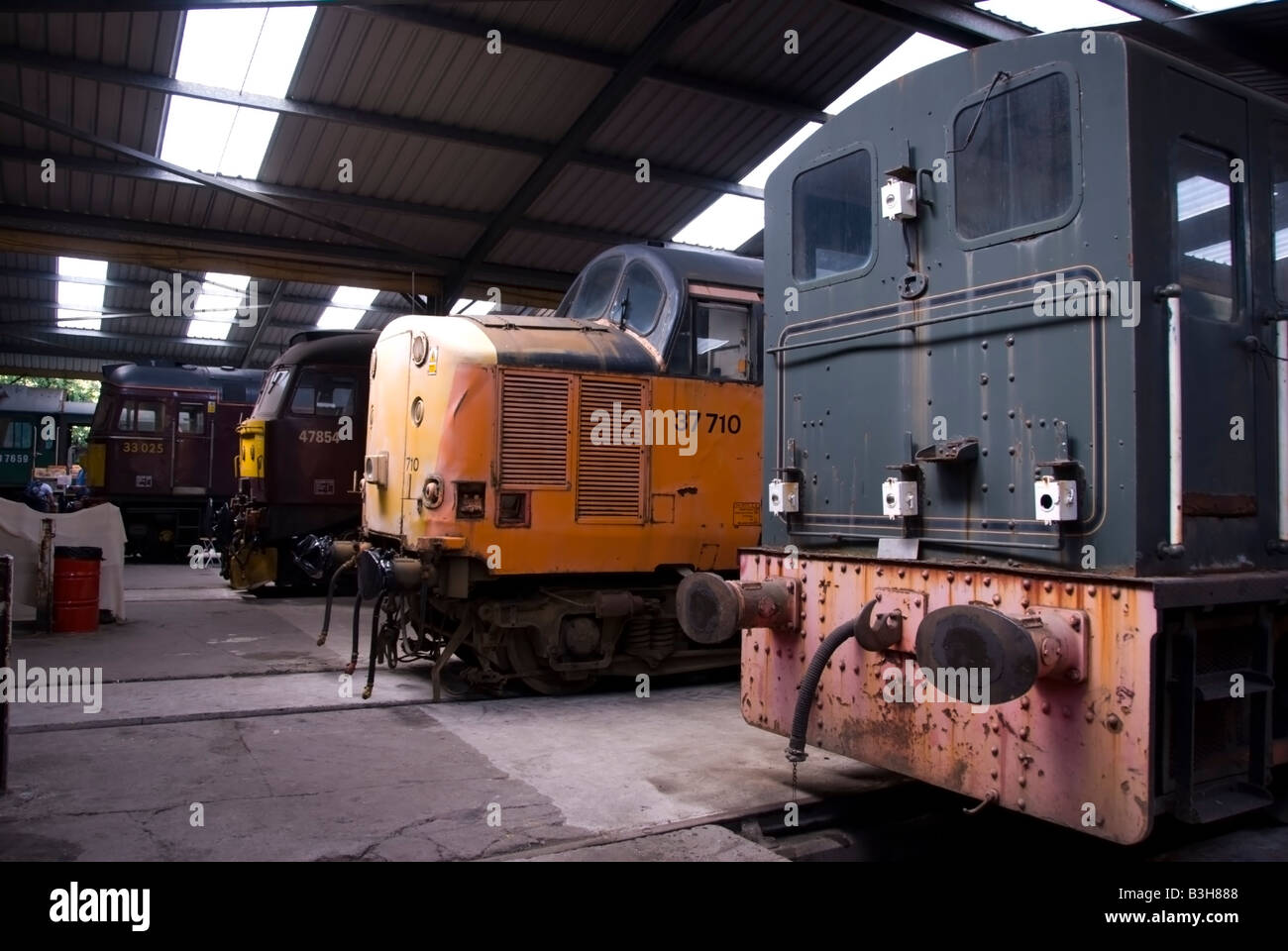 L'interno del deposito di Diesel a West Coast Railway Carnforth del deposito. Foto Stock