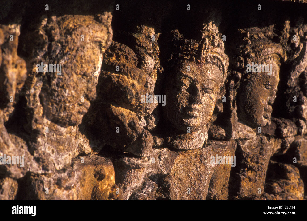 Particolare rilievo la parete orientale borobudur indonesia java Foto Stock
