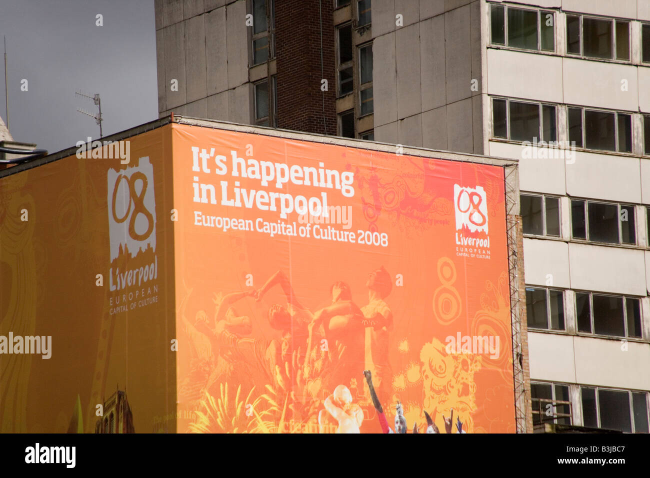 Poster a copertura di un edificio celebra la Città Europea della Cultura nel 2008 a Liverpool Foto Stock