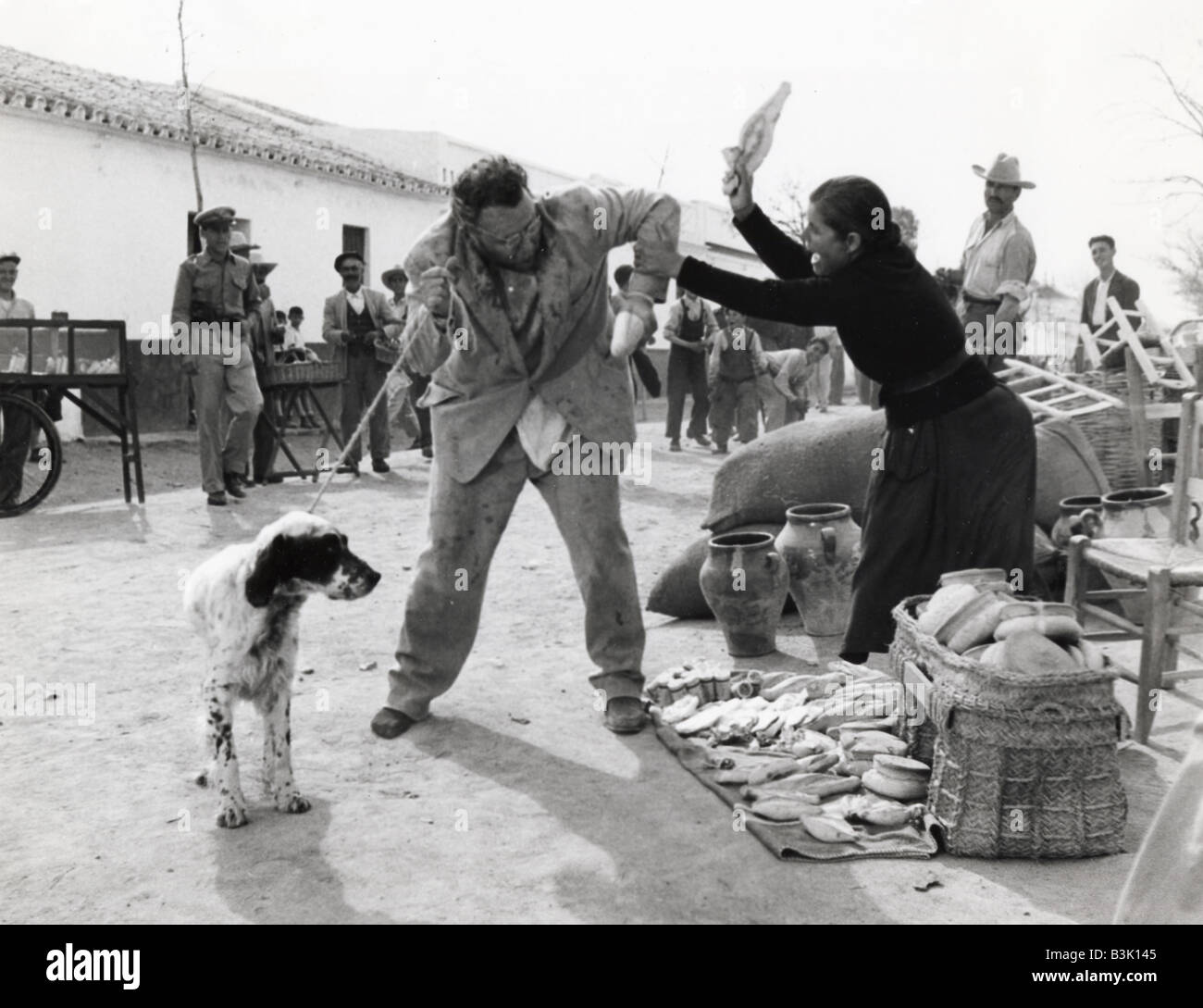 ACROS IL PONTE 1957 Rank film con asta Steiger Foto Stock