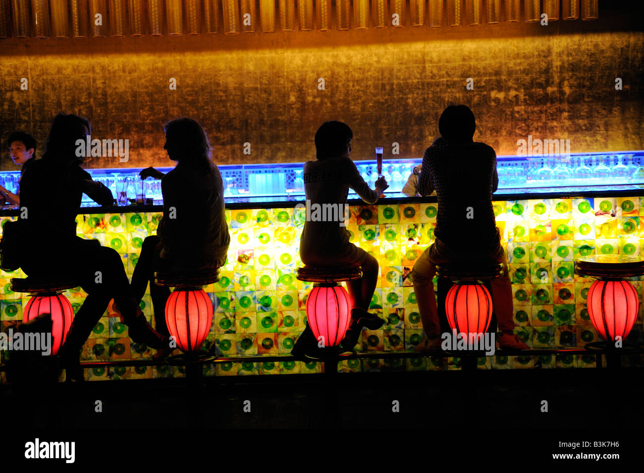 Un bar di Xintiandi, Shanghai, Cina. 06-set-2008 Foto Stock