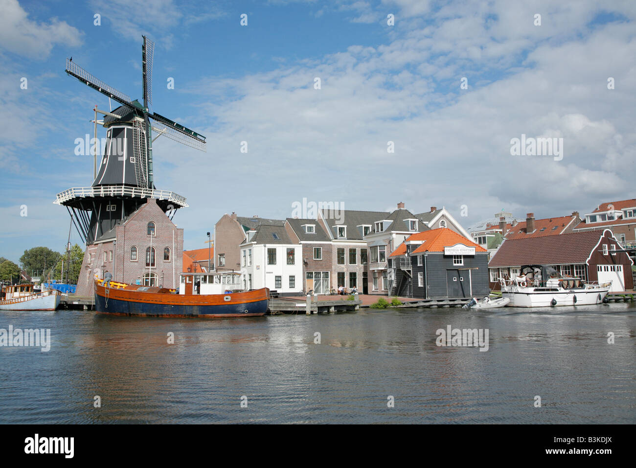 Il mulino a vento, Haarlem, Paesi Bassi, Olanda Foto Stock