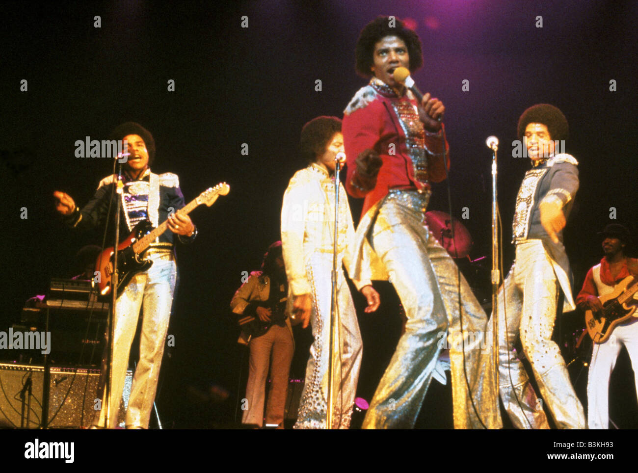 JACKSON cinque di noi gruppo pop in 1979 con Michael Jackson in giacca rossa Foto Stock