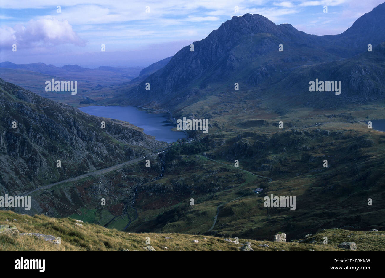 Tryfan e la valle Ogwen di Snowdonia Foto Stock