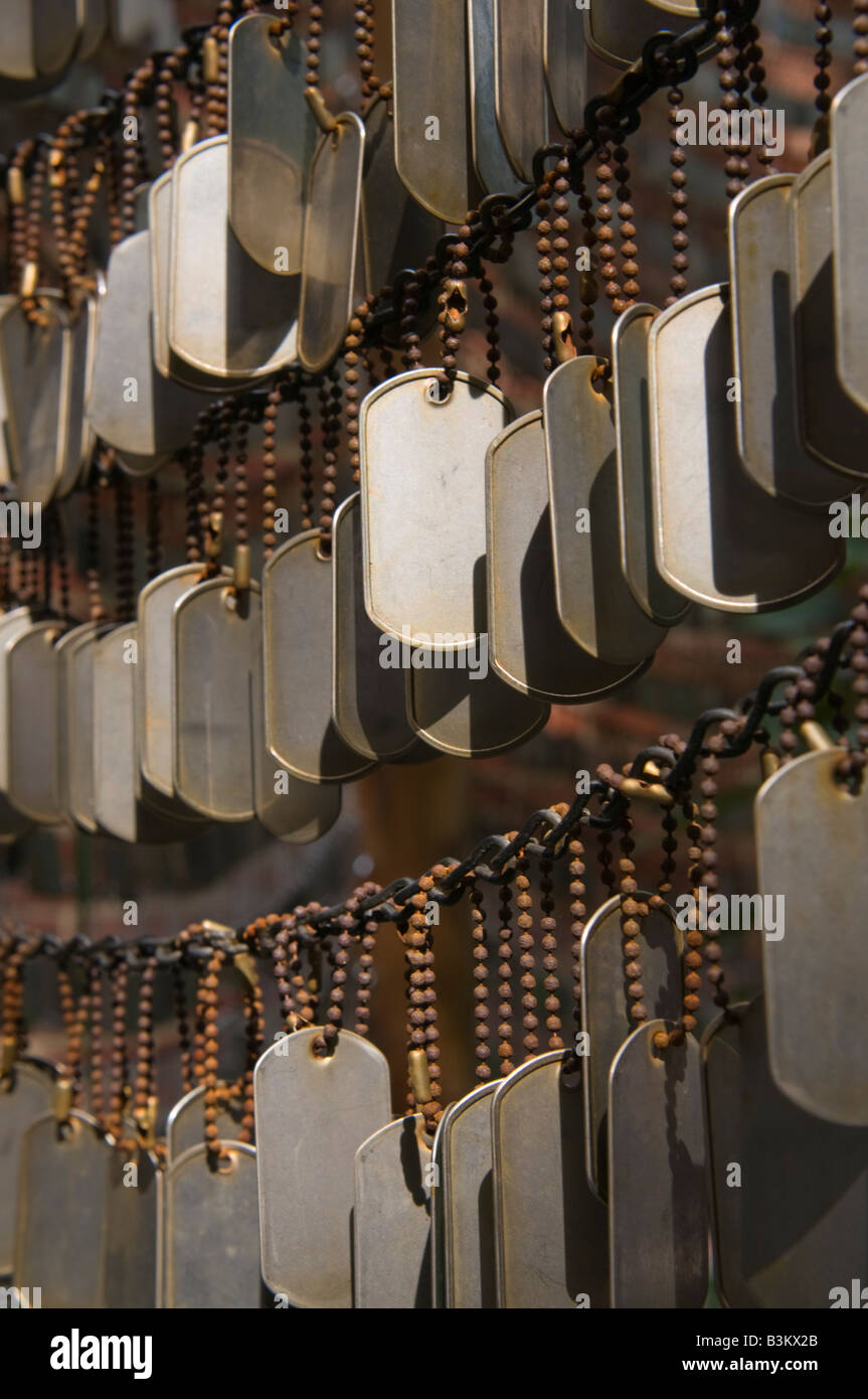 In Boston, una parete di appendere dog tags militari costituisce un patrimonio artistico di memorial per le forze armate degli Stati Uniti hanno Foto Stock