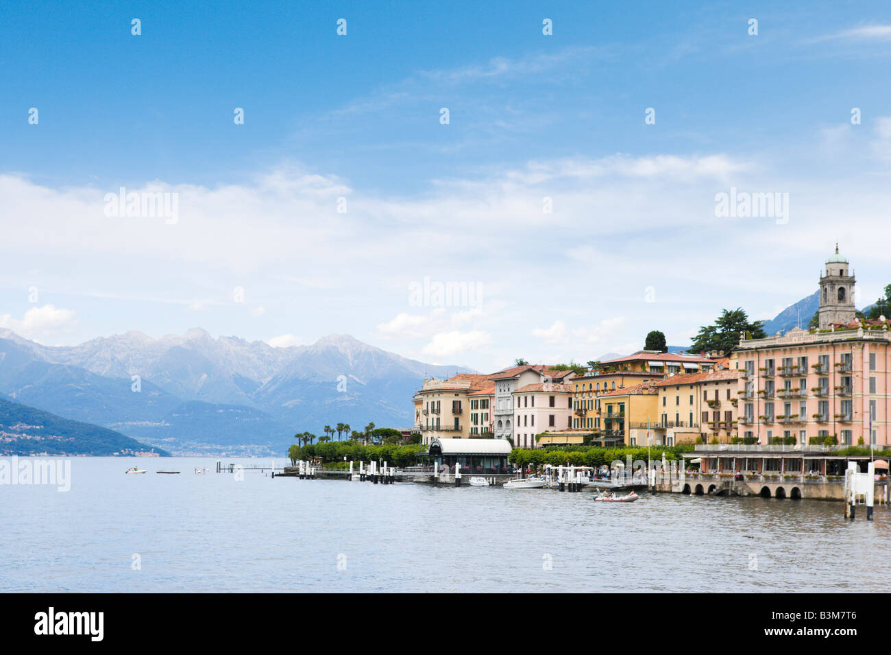 Waterfront a Bellagio, Lago di Como, Lombardia, Italia Foto Stock