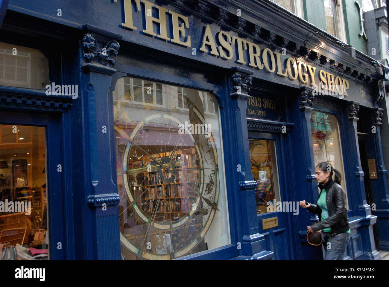 Il negozio di astrologia in Neal Street Covent Garden Londra Inghilterra Foto Stock