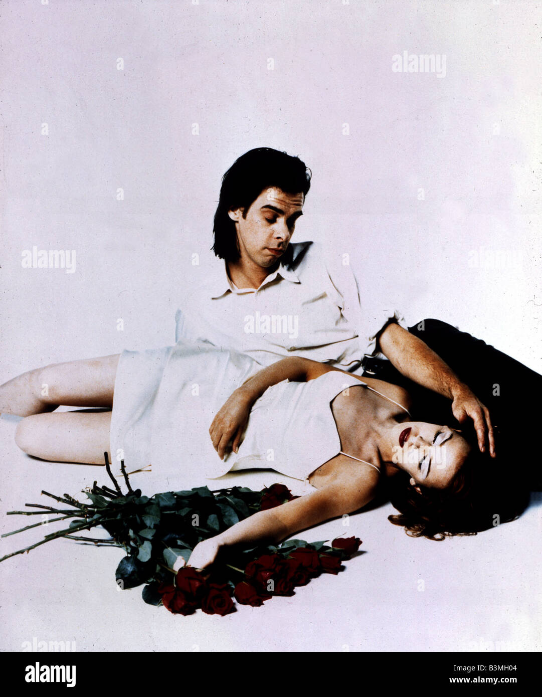 KYLIE MINOGUE e Nick Cave in ottobre 1995 promozione dove Le rose  selvatiche crescono Foto stock - Alamy