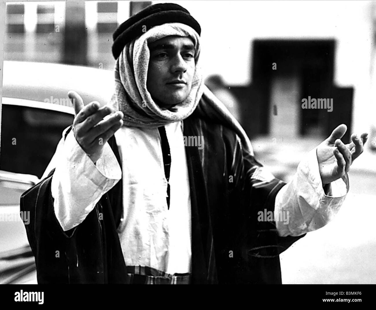 Il comico Dudley Moore Settembre 1958 al Festival di Edimburgo dove è comparso sul programma STV fingendo di essere un Sheikh Foto Stock