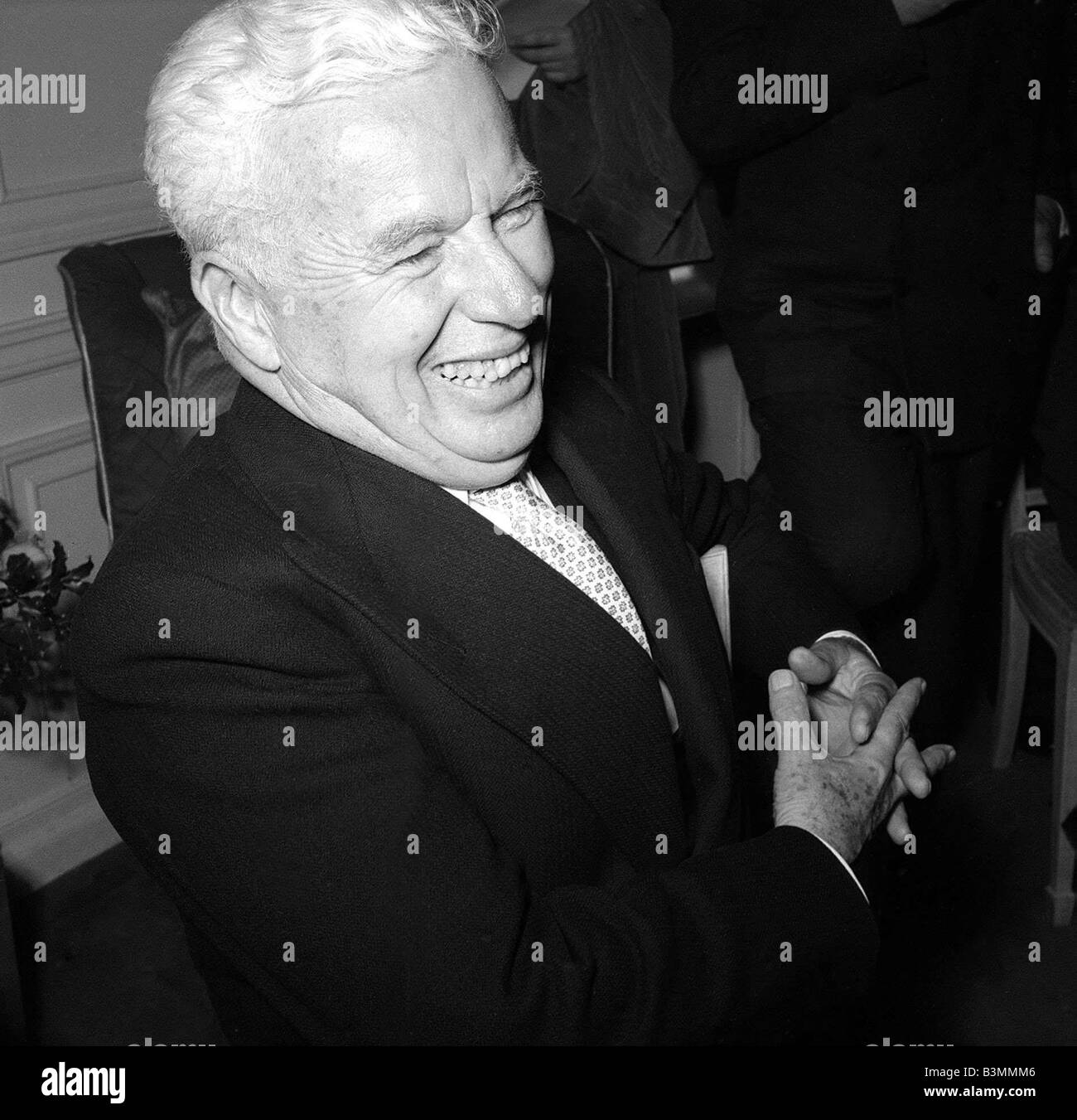 Il film muto star Charlie Chaplin Ottobre 1954 a Londra com 1 marzo 1978 la bara di commedia film star Charlie Chaplin è sto Foto Stock