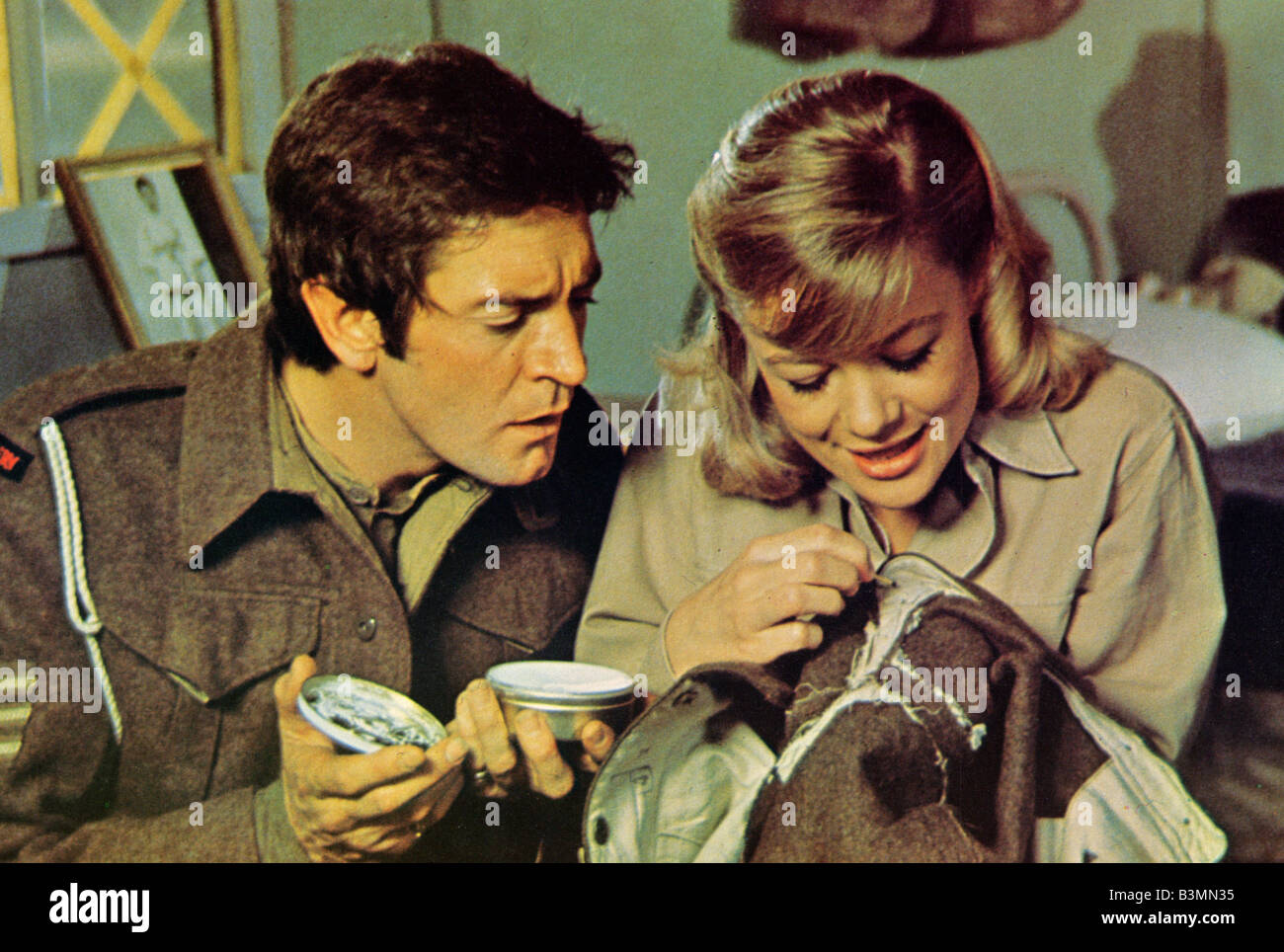 Portare in Inghilterra 1976 Rank/Peter Rogers film con Judy Geeson Foto Stock