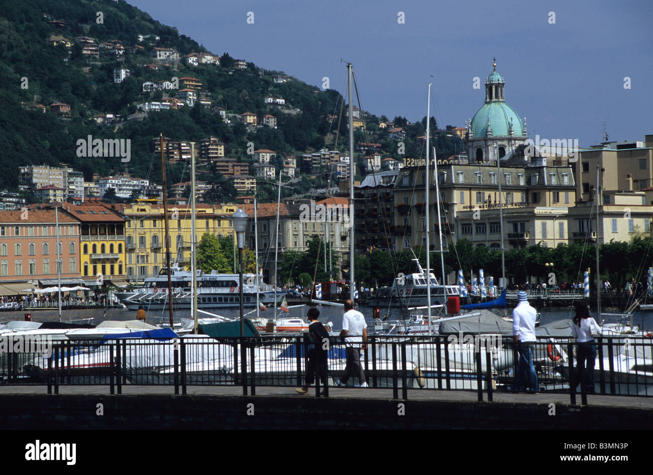 Italia pittoresca Como Como sulle rive del lago di Como Foto Stock