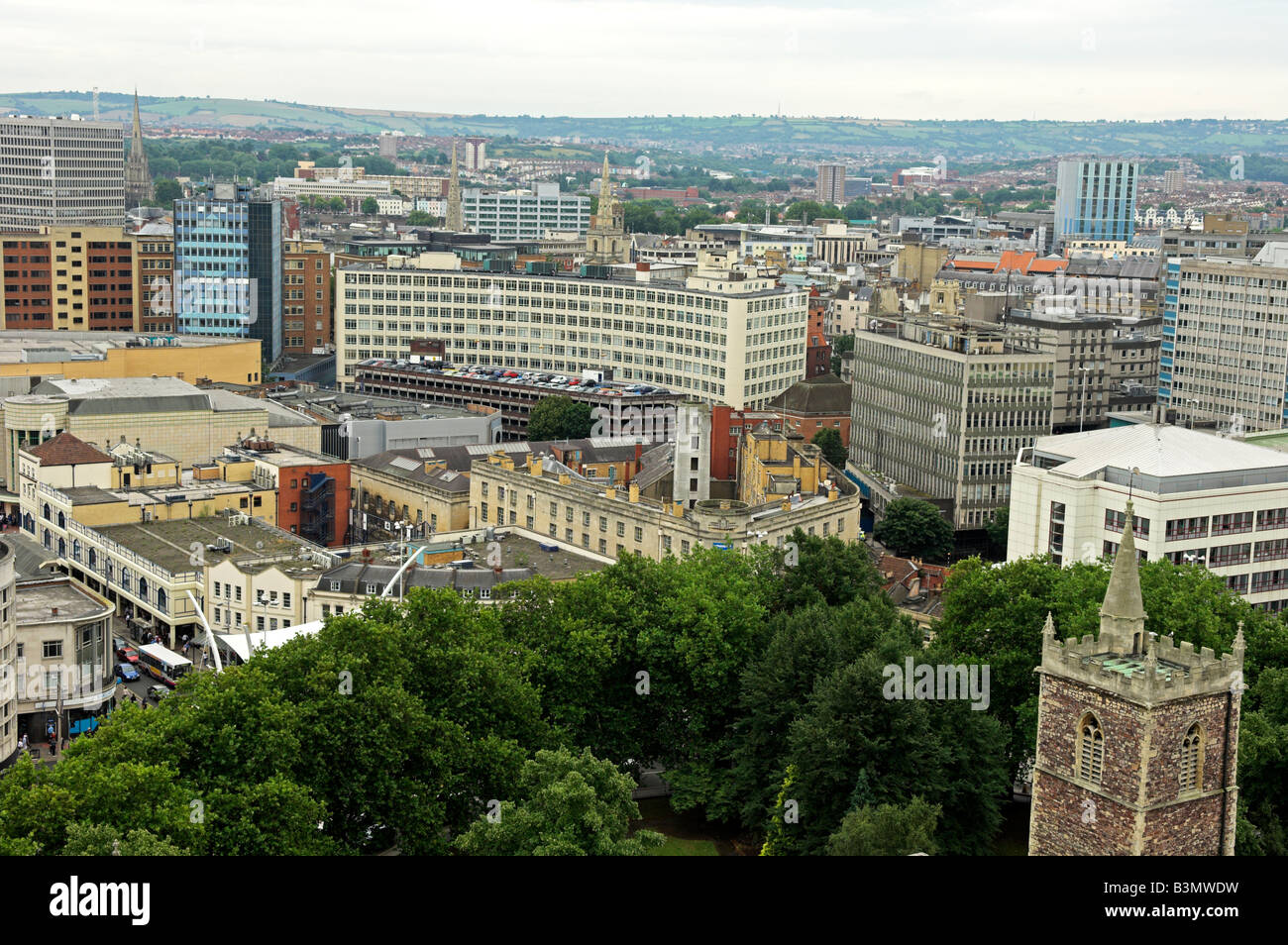 Skyline e i tetti del centro di Bristol England Regno Unito Foto Stock