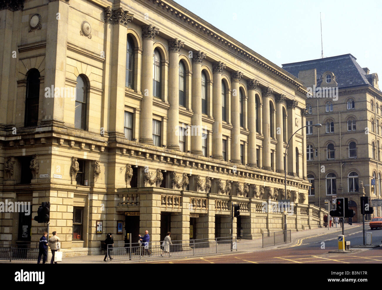 Bradford St George's Hall Yorkshire scenario cittadino inglese architettura vittoriana Inghilterra REGNO UNITO Foto Stock