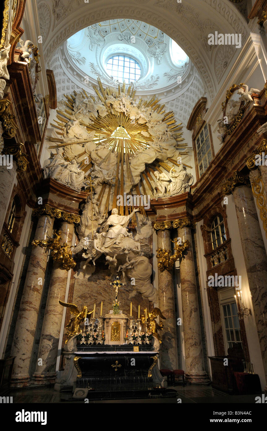 Interior St Charles o Karls Kirche chiesa, Vienna, Austria Foto Stock