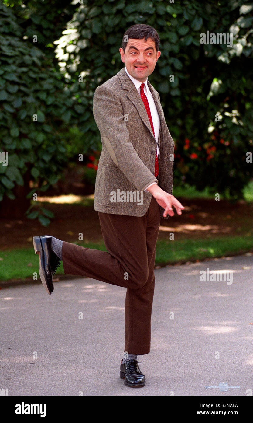 Rowan Atkinson come Mr Bean a Photocall in Londra 1997 per promuovere il suo nuovo film Bean il Disaster Movie Foto Stock