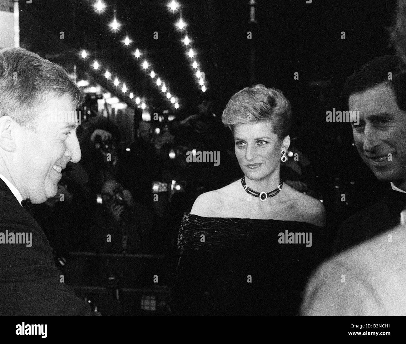 Il principe Charles Princess Diana Febbraio 1988 premier del film l'ultimo imperatore Foto Stock