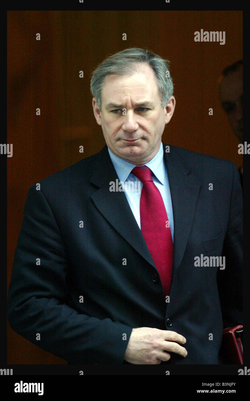 Geoff HOON lasciando 10 Downing Street Gennaio 2004 dopo una riunione del gabinetto per quanto riguarda la relazione Hutton Foto Stock