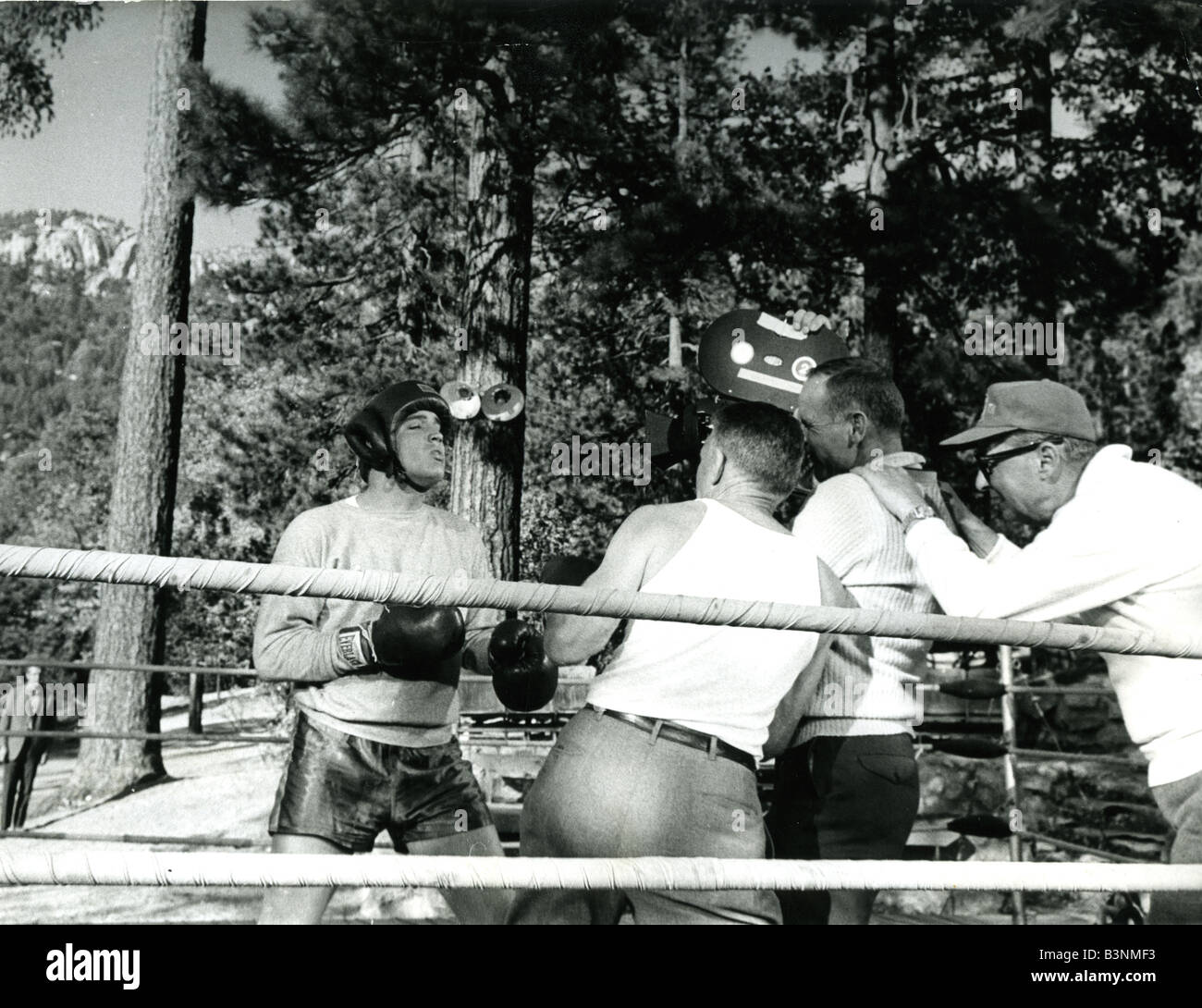 KID GALAHAD 1962 UA/Mirsch film con Elvis Presley durante la prova Foto Stock