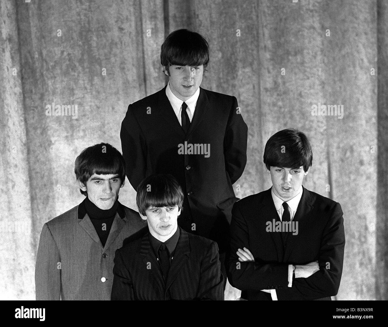 I Beatles Febbraio 1964 John Lennon Paul McCartney Ringo Starr George Harrison dei Beatles a New York durante un servizio fotografico Foto Stock