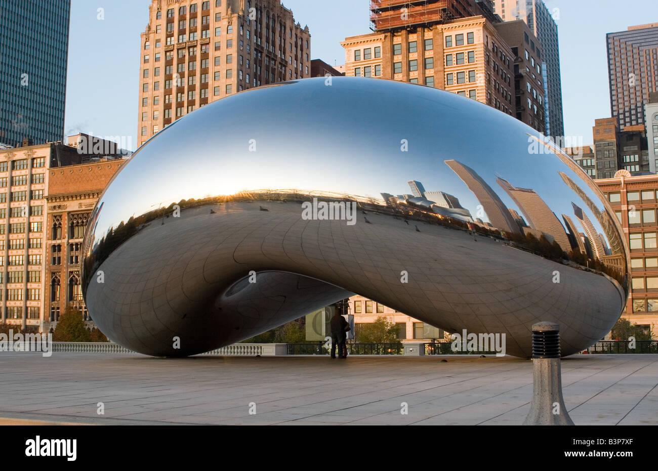 Il Cloud Gate scultura in Chicago's Millennium Park. Foto Stock